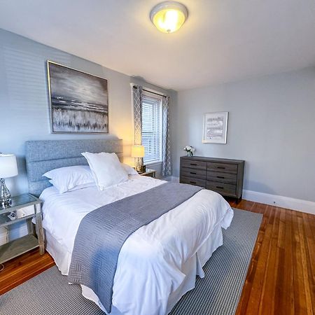 Huge,3 Bed,2Bath,Public Transport,Boston,Sleeps 9 Apartment Brookline Exterior photo