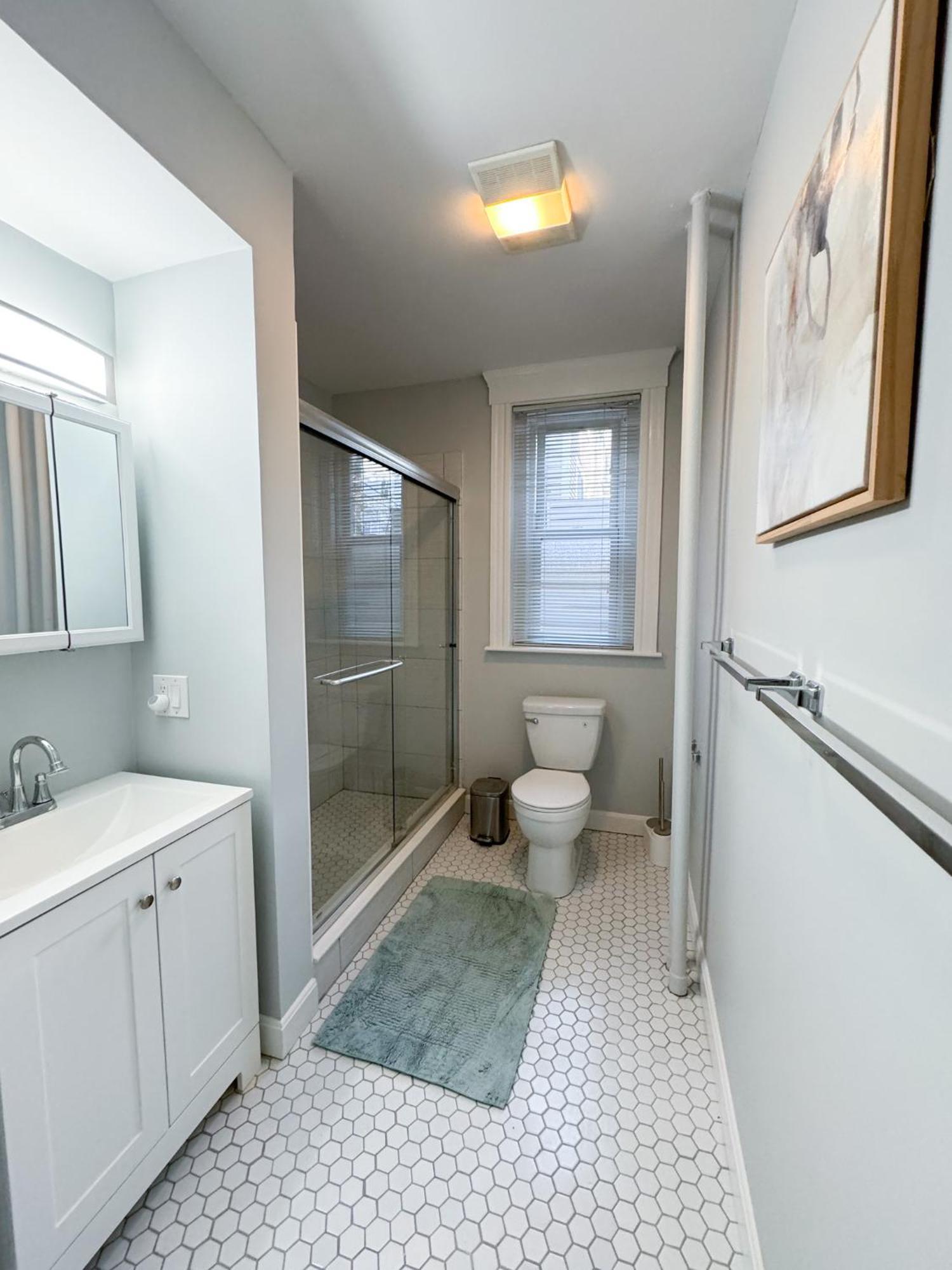 Huge,3 Bed,2Bath,Public Transport,Boston,Sleeps 9 Apartment Brookline Exterior photo
